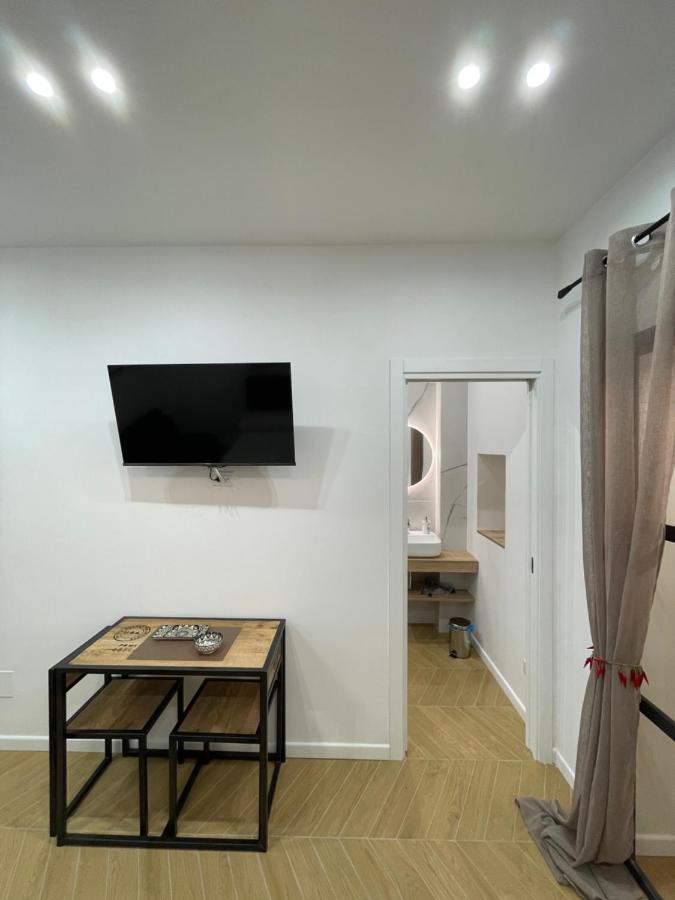 Gennarino Apartments - Panorama Suite With Balcony And Urban Loft Napels Buitenkant foto