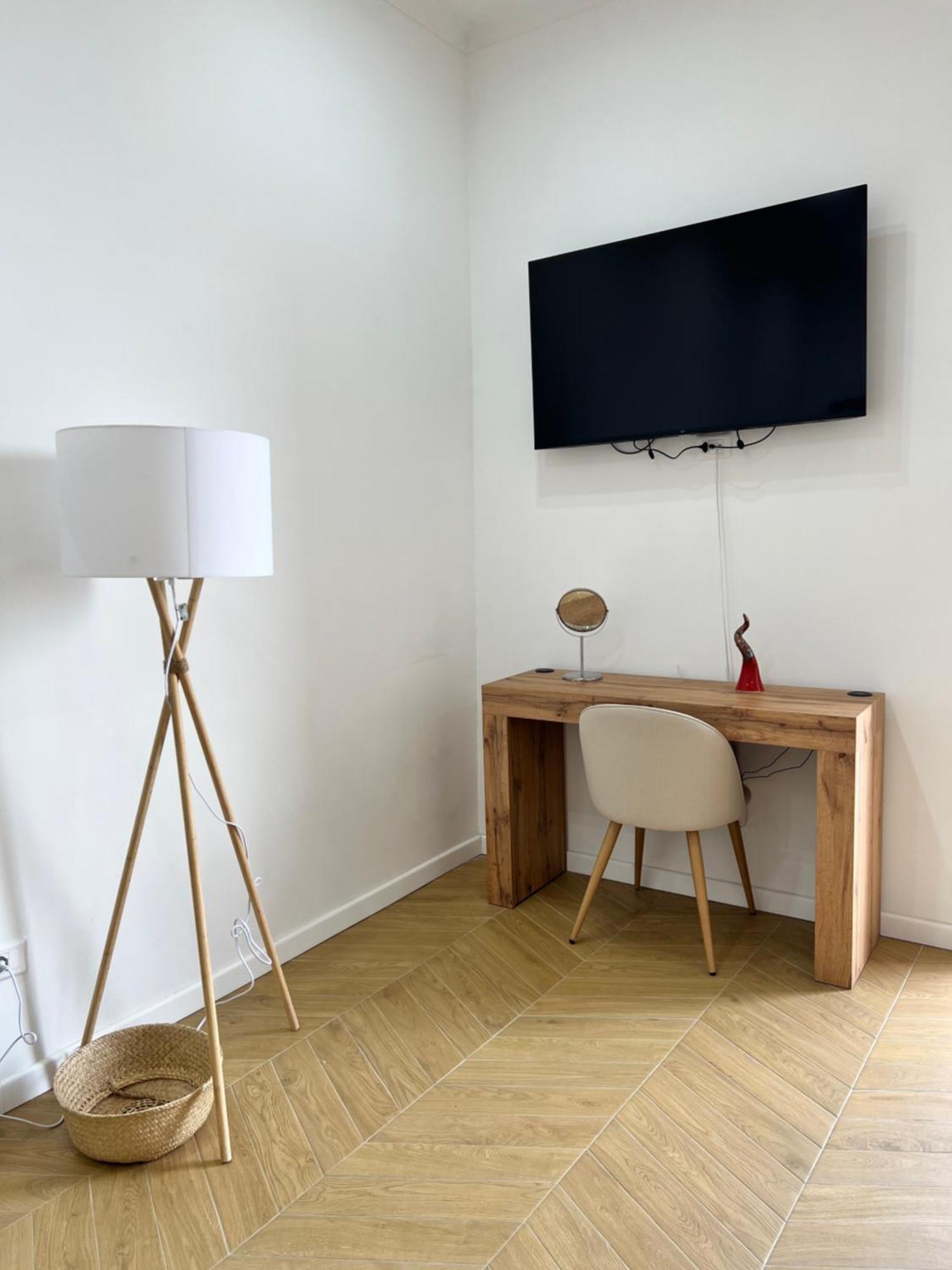 Gennarino Apartments - Panorama Suite With Balcony And Urban Loft Napels Buitenkant foto