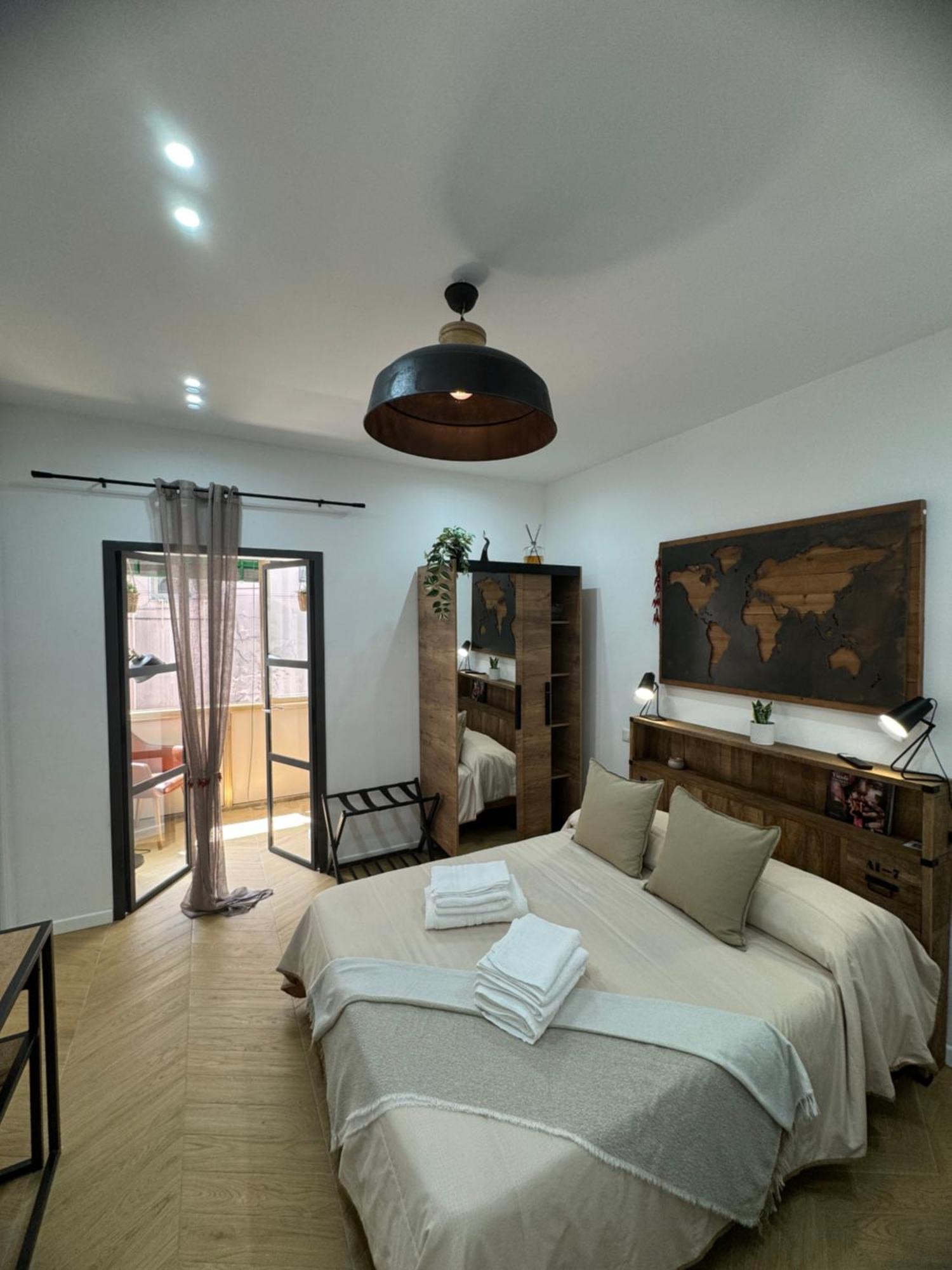 Gennarino Apartments - Panorama Suite With Balcony And Urban Loft Napels Buitenkant foto